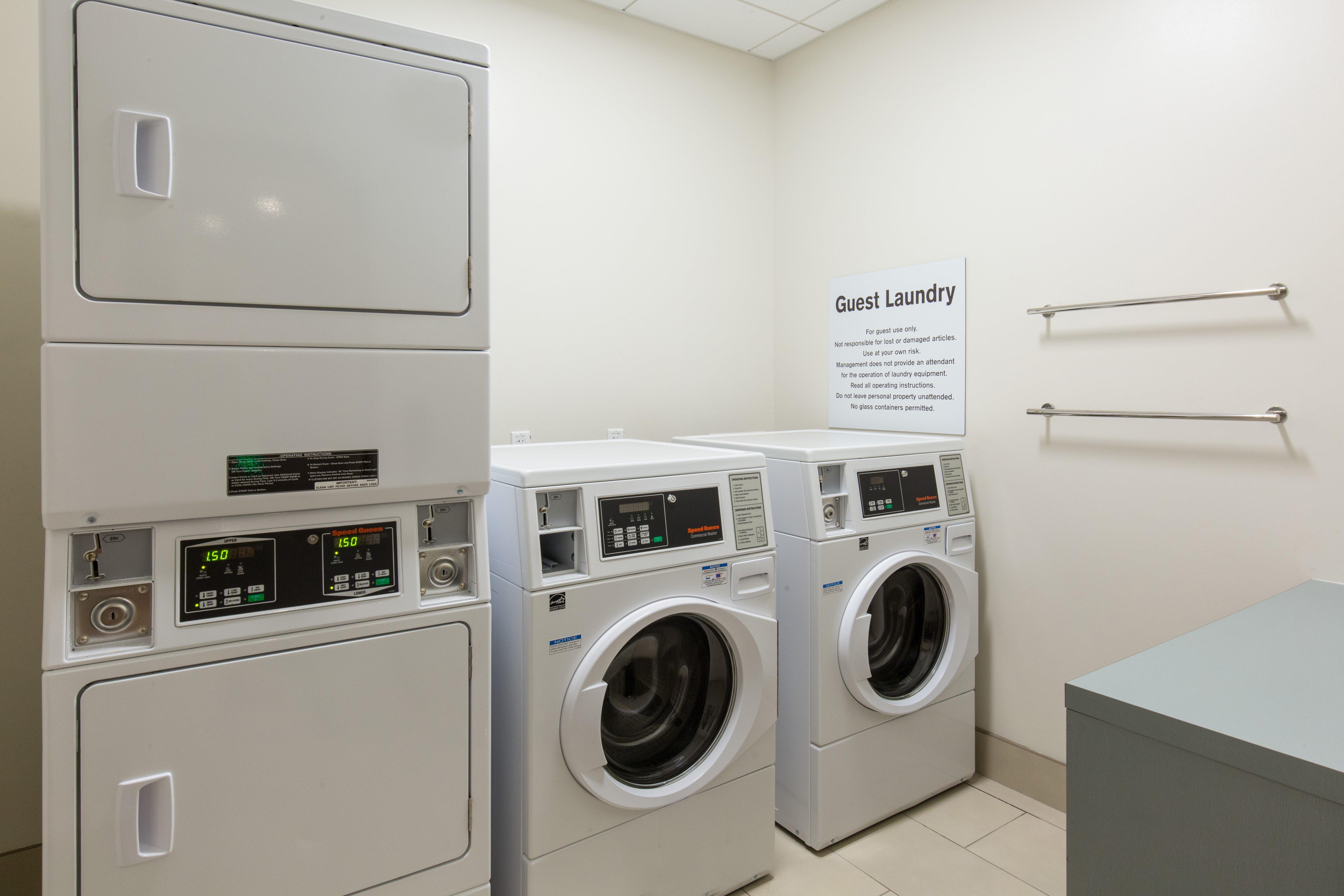 Holiday Inn Express Visalia-Sequoia Gateway Area By Ihg Exteriör bild