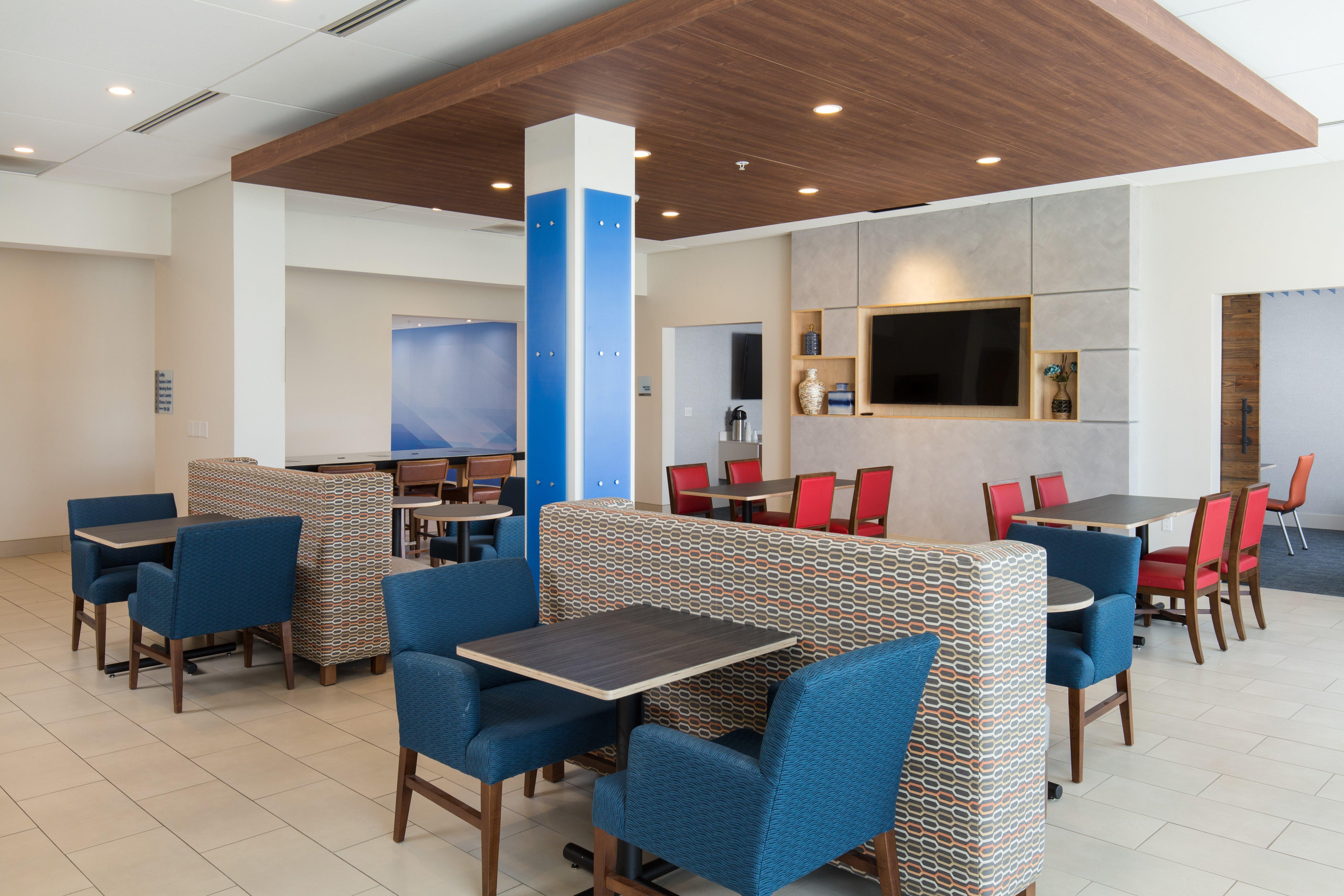 Holiday Inn Express Visalia-Sequoia Gateway Area By Ihg Exteriör bild