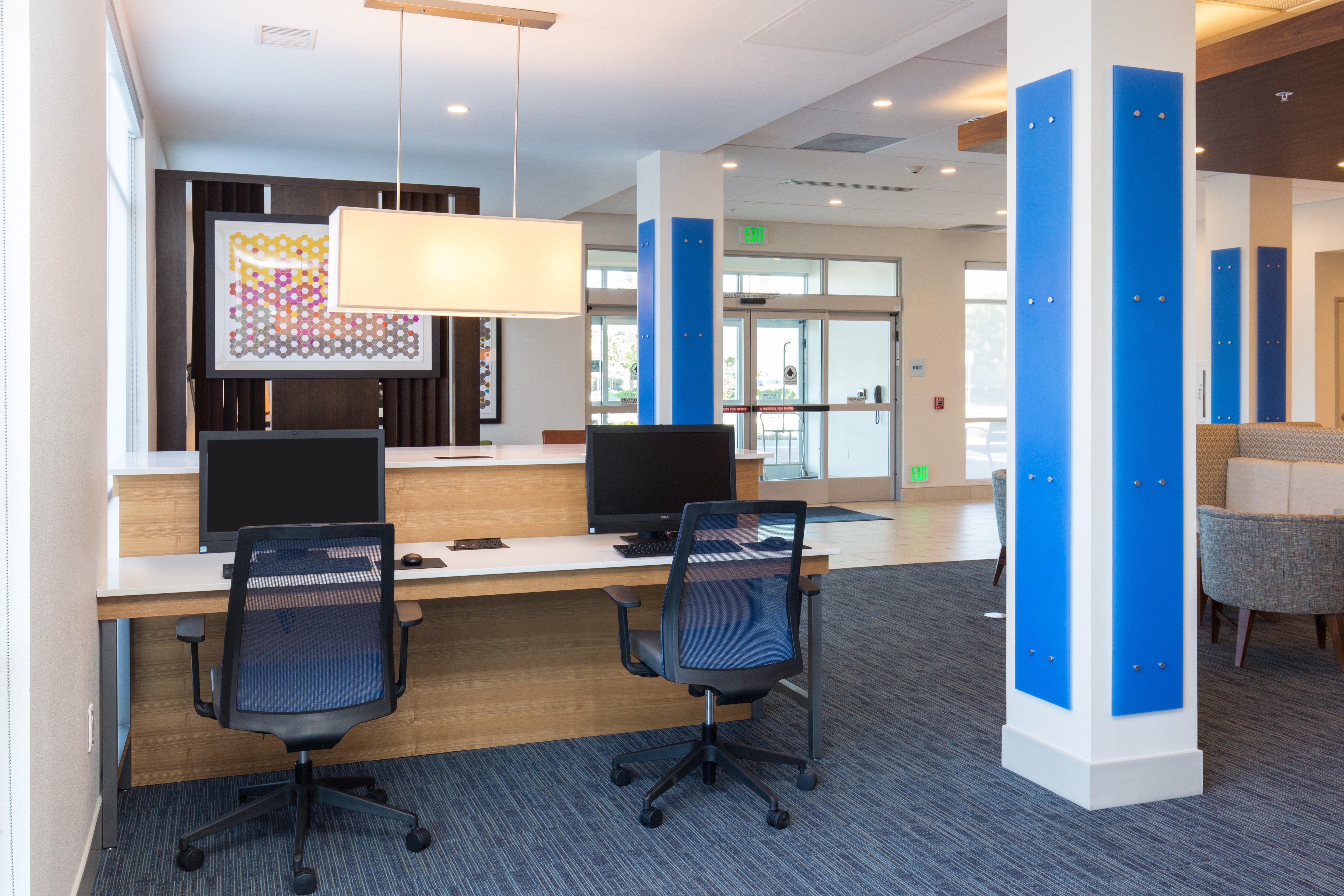 Holiday Inn Express Visalia-Sequoia Gateway Area By Ihg Exteriör bild