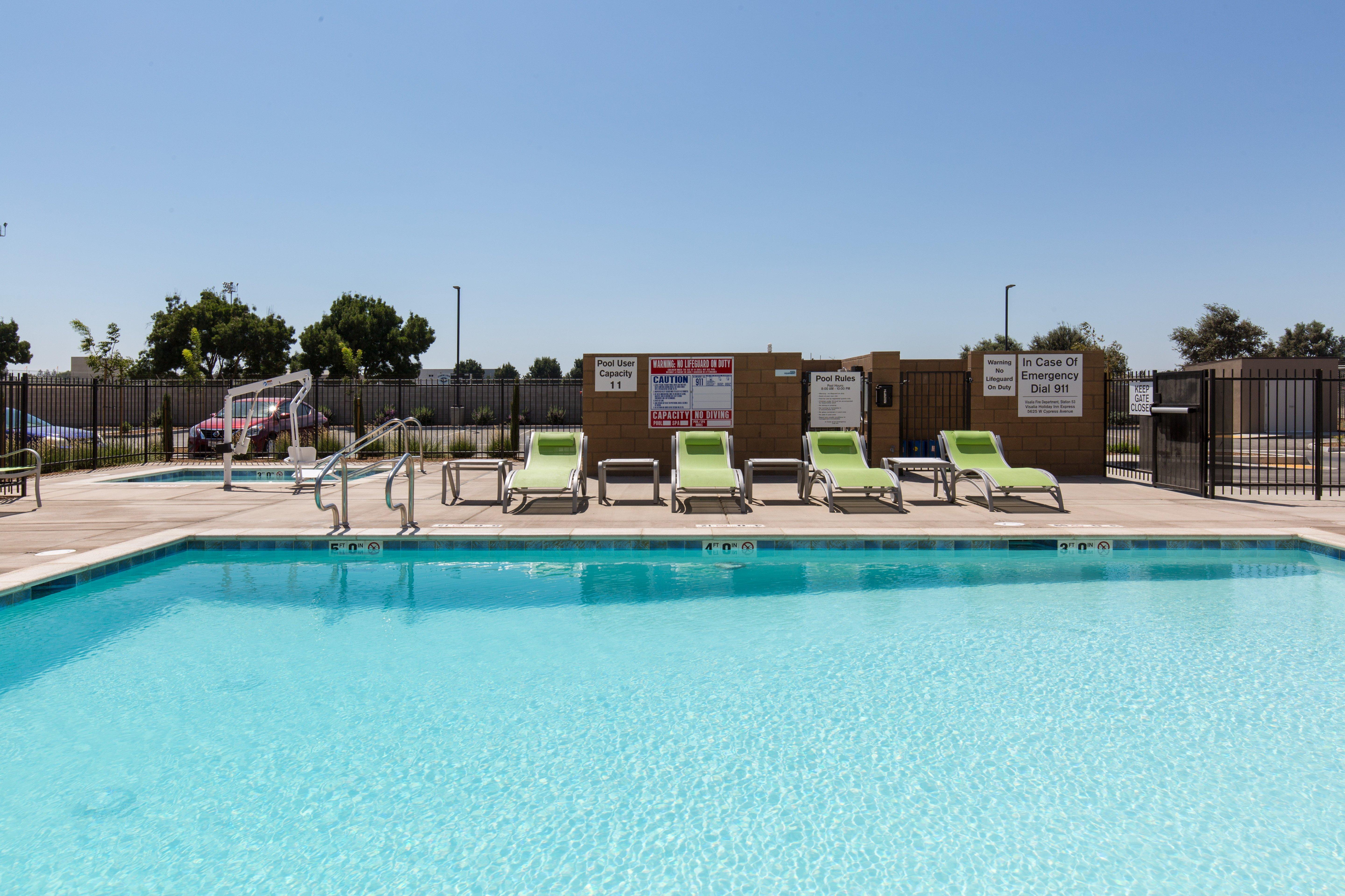 Holiday Inn Express Visalia-Sequoia Gateway Area By Ihg Exteriör bild