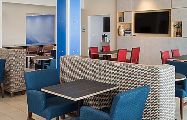 Holiday Inn Express Visalia-Sequoia Gateway Area By Ihg Exteriör bild